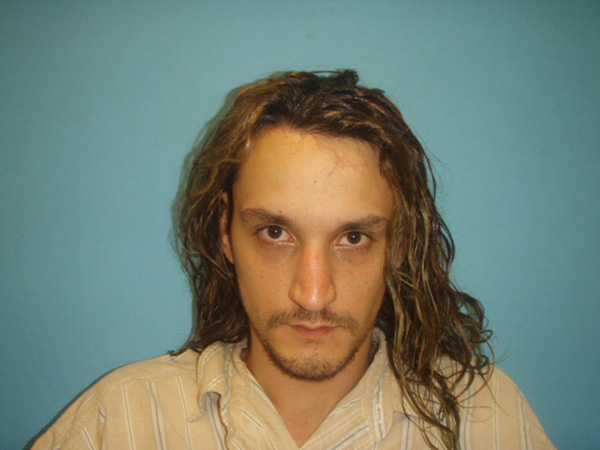 Sững sờ trước thi thể của bé gái 3 tuổi trong tủ quần áo và tội ác man rợ của người cha vô nhân tính-3