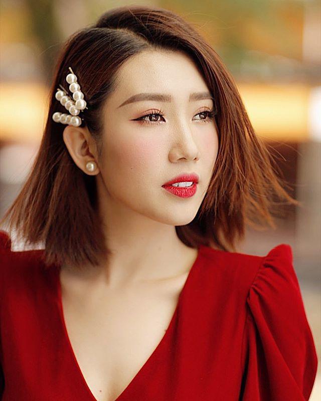 Đúng là Hân Hoa Hậu, đổi xoành xoạch cả chục kiểu tóc mà vẫn đẹp rụng tim-11