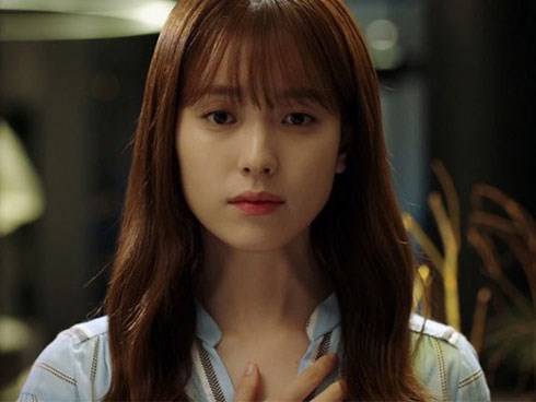 Mẹ chồng suốt ngày khen con dâu nhà hàng xóm, đến khi chứng kiến chị ta quát chồng thì mới ngượng ngùng nói với tôi câu này