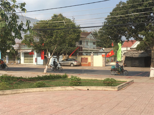 Bắt giam kẻ đâm chết người cha dắt con đi chơi ở công viên-2