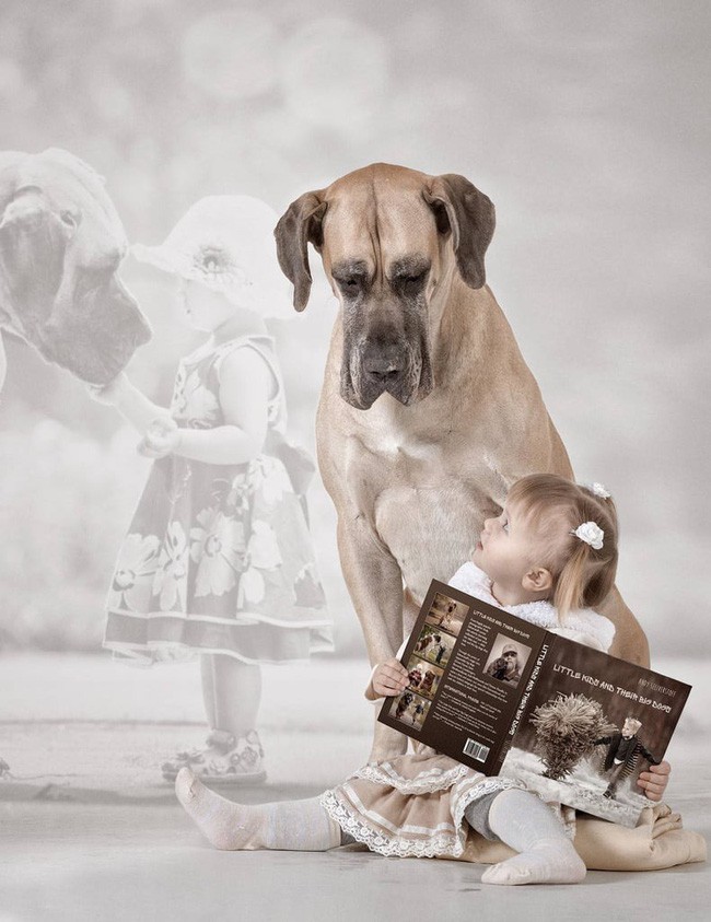 Bộ ảnh đẹp đến nao lòng của các bé chụp cùng thú cưng khổng lồ khiến ai nấy đều phải ngẩn ngơ, trầm trồ-13