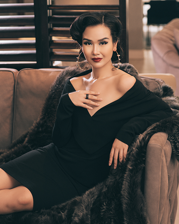 Nhan sắc cuốn hút của Võ Hạ Trâm sau khi kết hôn cùng ông xã Ấn Độ-9