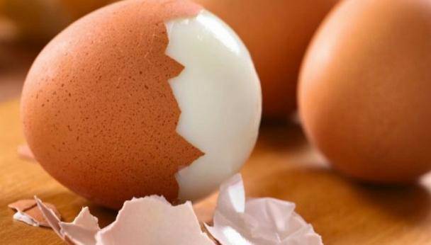 Luộc trứng bằng nước lạnh hay nóng? Nếu làm sai ở các bước chính, trứng vẫn còn vi khuẩn-2