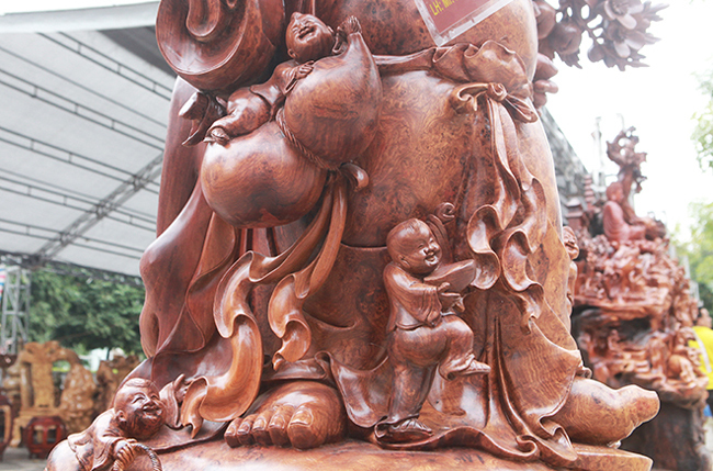 Tận thấy bộ ba tượng phật bằng gỗ quý giá gần 3 tỷ đồng-16