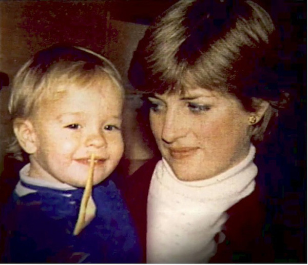 Thuê người trông trẻ, nữ doanh nhân chẳng ngờ cô gái kia vừa con nhà quý tộc, sau này còn trở thành Công nương danh giá nhất nước Anh-3