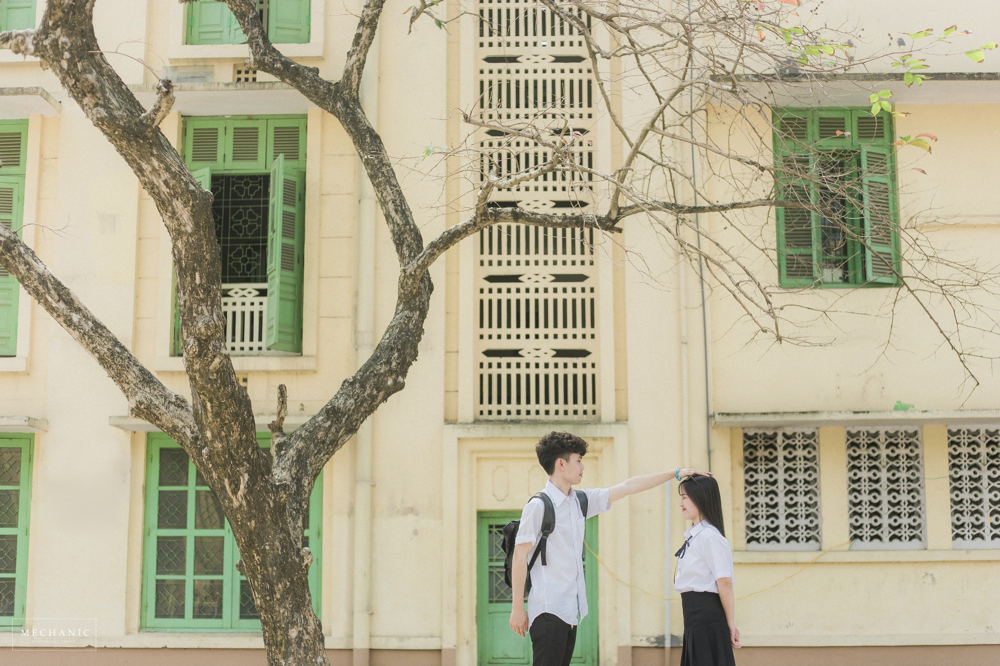 Nữ sinh trường Thương mại khiến đám con trai liêu xiêu vì đã xinh như búp bê lại có thành tích học quá ấn tượng-9