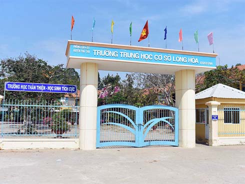 Thầy giáo: Tôi có đánh học sinh nhưng không đến mức vẹo cột sống!-1