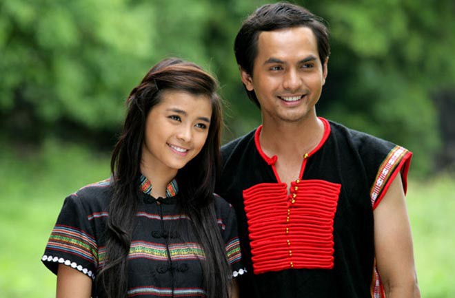 Nữ diễn viên Việt đầu tiên từ bỏ showbiz, làm phi công xinh đẹp thế nào?-1