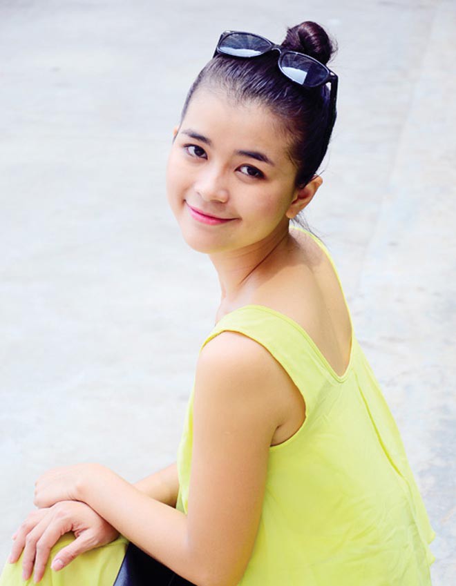 Nữ diễn viên Việt đầu tiên từ bỏ showbiz, làm phi công xinh đẹp thế nào?-9