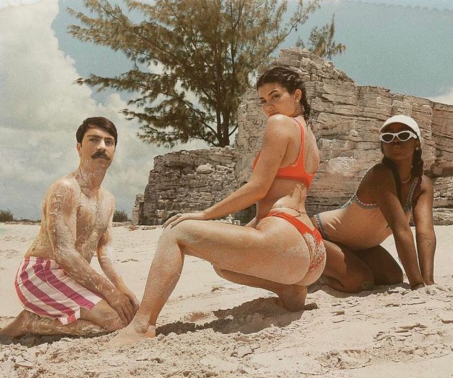 Biết là ảnh Photoshop, Internet vẫn ghen tỵ vì anh này được dắt tay Kendall Jenner đi chơi khắp nơi-7