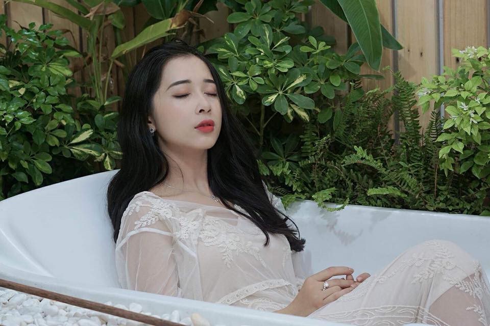 Xinh đẹp, nóng bỏng vượt mặt chị chính là ba cô em gái của Mai Phương Thúy, Nhã Phương, Angela Phương Trinh-10