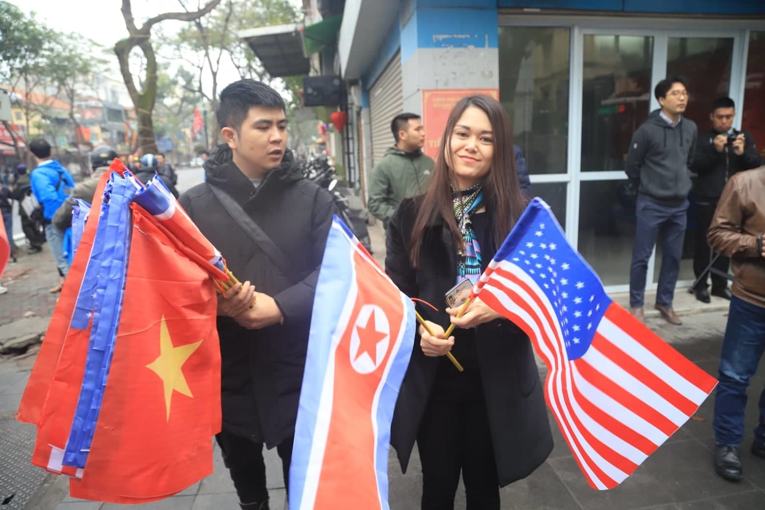 Ông Kim Jong-un cười rạng rỡ khi đến Hà Nội-21