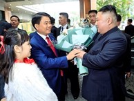 Ông Kim Jong-un cười rạng rỡ khi đến Hà Nội