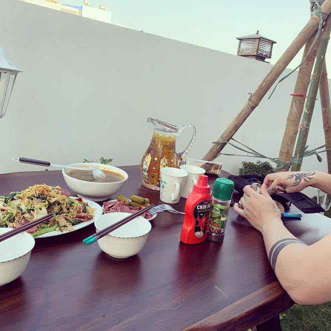 Cận cảnh căn biệt thự sang trọng, hoành tráng của Ngọc Anh và bạn trai kém tuổi-10