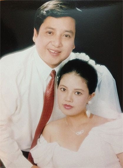 Loạt khoảnh khắc đắt giá tái hiện cả đoạn đường tình dài hàng thập kỷ, lay động lòng người của sao Vbiz-3