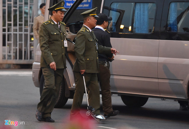 Tổng thống Trump cảm ơn Việt Nam sau khi đặt chân tới Hà Nội-46