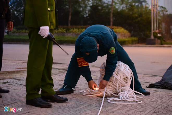 Tổng thống Trump cảm ơn Việt Nam sau khi đặt chân tới Hà Nội-39