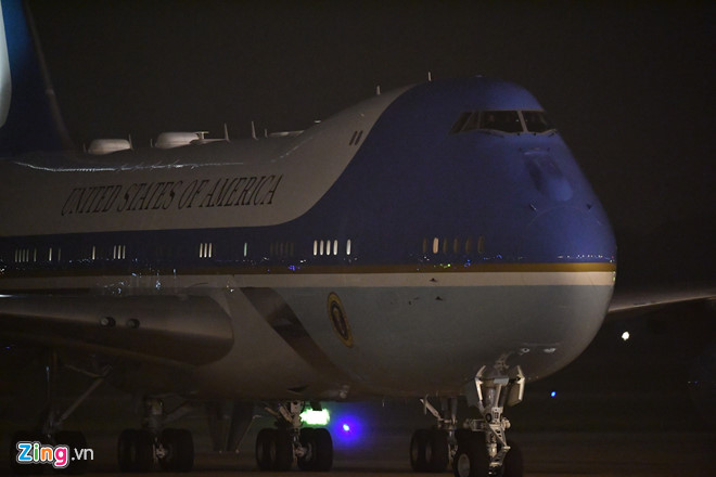 Tổng thống Trump cảm ơn Việt Nam sau khi đặt chân tới Hà Nội-14