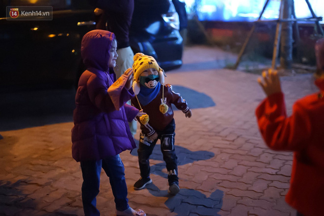 Hà Nội những ngày này, đi đâu cũng thấy niềm háo hức và rộn rã của một điểm đến hoà bình”-17