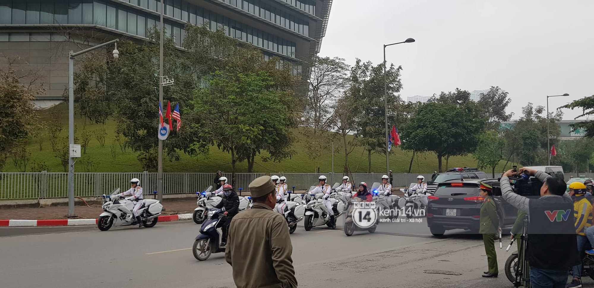 Thủ tướng Nguyễn Xuân Phúc hội kiến Tổng thống Trump-30