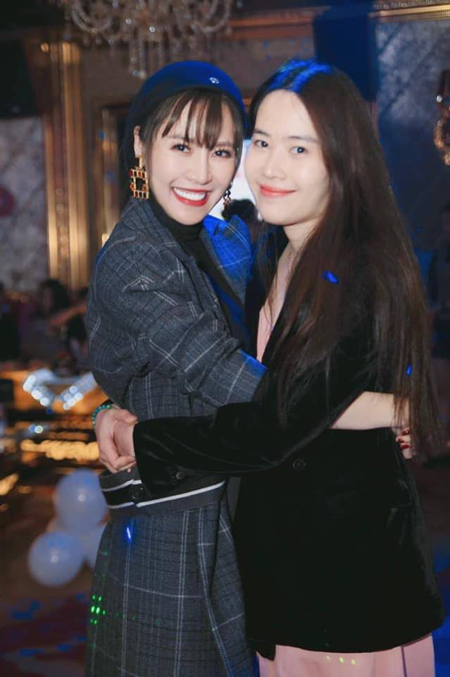 Lộ diện trong sinh nhật Quế Vân sau phát ngôn sốc, Nam Em lại gây chú ý vì béo lên trông thấy!-1