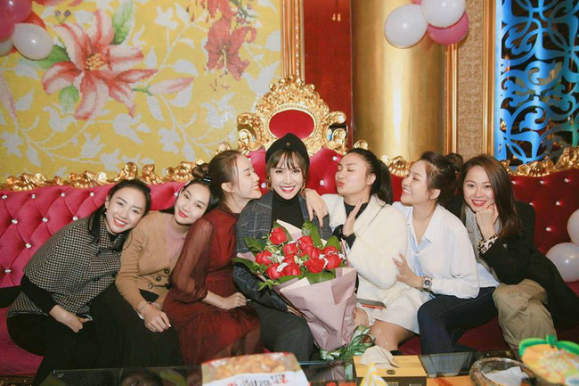 Lộ diện trong sinh nhật Quế Vân sau phát ngôn sốc, Nam Em lại gây chú ý vì béo lên trông thấy!-3