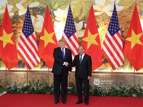 Thủ tướng Nguyễn Xuân Phúc hội kiến Tổng thống Trump