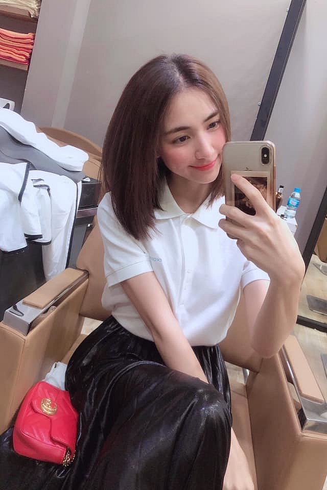 Hòa Minzy tiếp tục xuống tóc sau 1 tuần cắt ngắn nhưng phản ứng của fan khiến cô chỉ muốn chui xuống hố-6