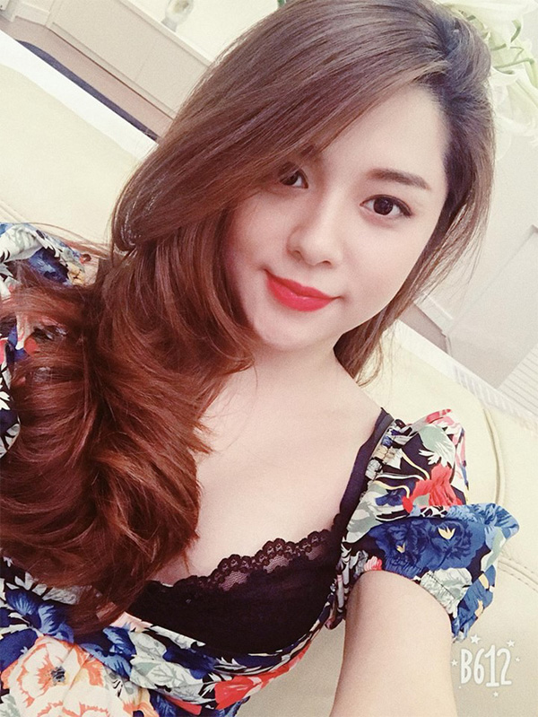 Ảnh đời thường táo bạo của BTV dẫn chương trình thể thao gây sốc-5