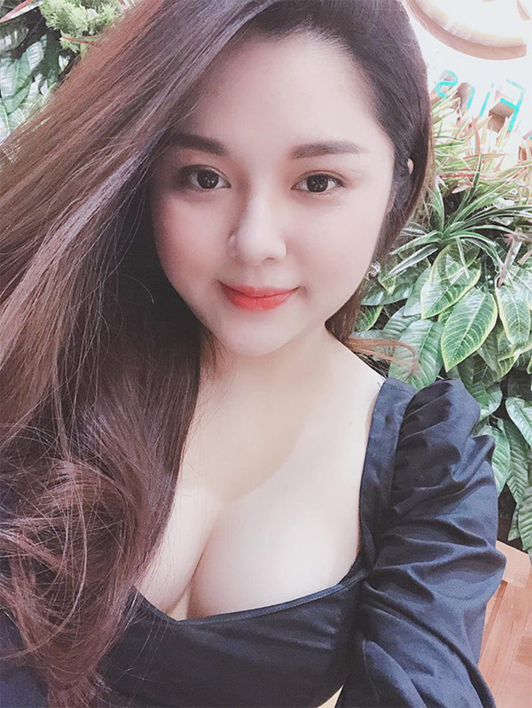 Ảnh đời thường táo bạo của BTV dẫn chương trình thể thao gây sốc-12