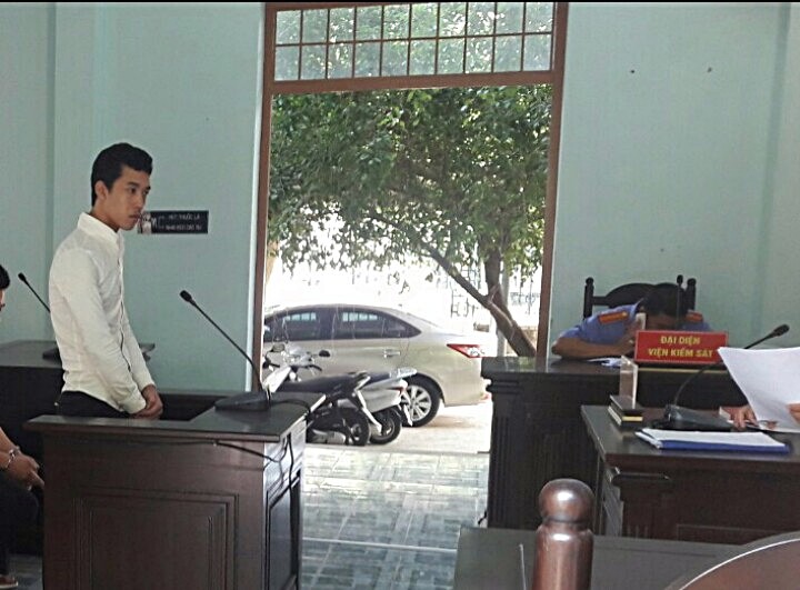 Tên cướp xui xẻo nhất Đà Nẵng, giật nhầm túi xách của vợ chồng cảnh sát cơ động-1