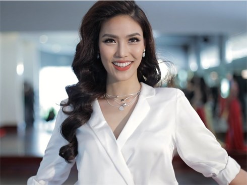 Lan Khuê khoe của hồi môn sau khi kết hôn nhưng fan chỉ chăm chú điều này