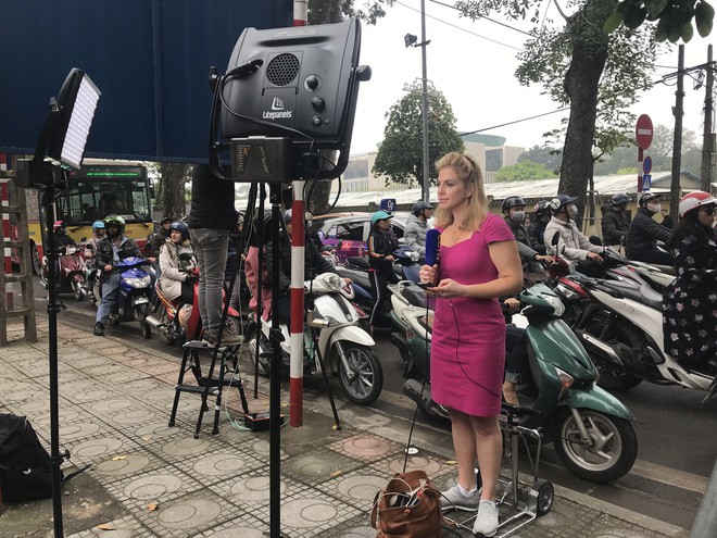 Độc đáo những trường quay siêu thực của phóng viên quốc tế tại kì thượng đỉnh Mỹ-Triều-2