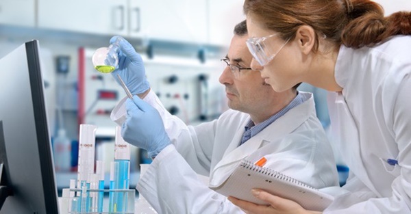 Người phụ nữ gây sốc khi chữa ung thư bằng cách ăn 5 con mọt sống mỗi ngày: Chuyên gia nói gì?-4