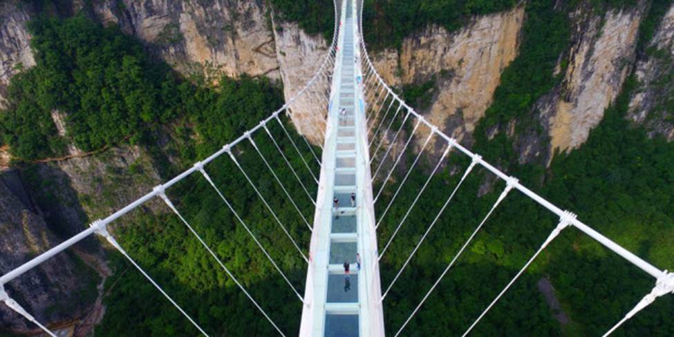 Việt Nam góp 2 đại diện trong top những cây cầu đáng sợ nhất thế giới-3