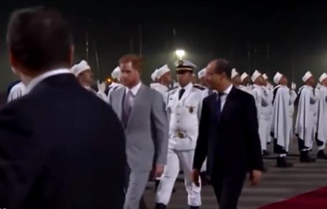 Vợ đang dính nghi án mang bầu giả, hoàng tử Harry có phát ngôn bất ngờ về cái thai-2