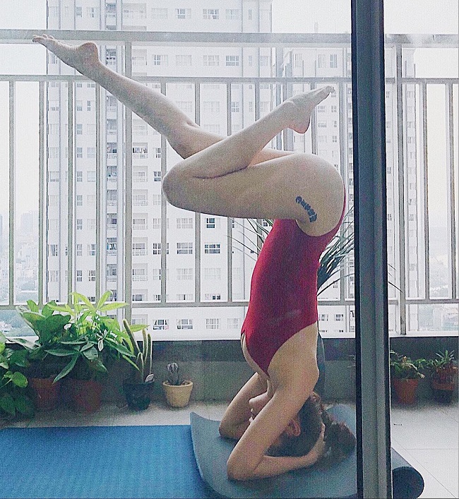 Top hình xăm ở vị trí độc nhất showbiz Việt từng bị lộ khi mặc đồ bơi-11