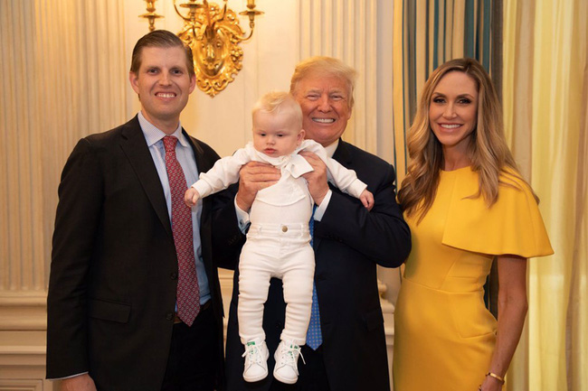 Sau quý tử út, đến lượt dàn cháu xinh như thiên thần của Tổng thống Trump gây sốt, nổi trội nhất là 3 đứa trẻ bên ngoại-26