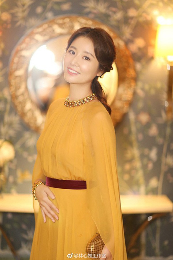 Bước sang tuổi 43, Lâm Tâm Như vẫn giữ dáng nuột nà nhờ những bí kíp này-2