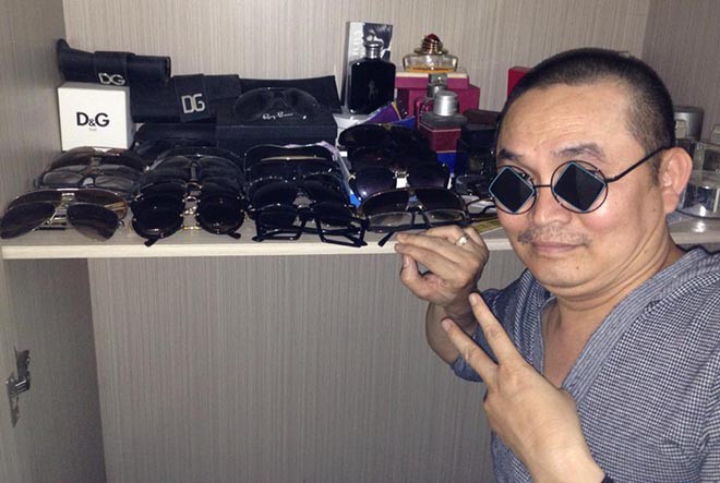 Nhà toàn nội thất cổ kính, nhưng Xuân Hinh là tay chơi hàng hiệu khét tiếng-7