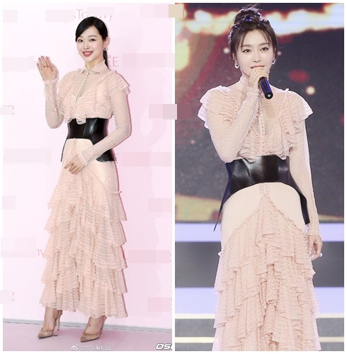 Sao Việt đụng hàng xuyên quốc gia: Diện đầm trong suốt mặc như không, Vũ Ngọc Anh áp đảo mỹ nhân Hollywood-9