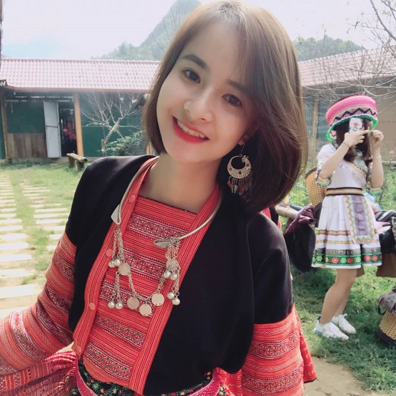 Bị học sinh chụp ảnh dìm, cô giáo thực tập vẫn nổi bần bật vì nét lai xinh đẹp chẳng kém hot girl Thái-6