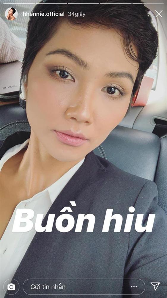 Bình Minh dính nghi án thẩm mỹ vì gương mặt lạ lẫm - Hari Won họa lông mày sai quá sai-10