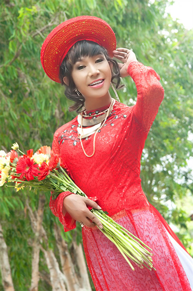 Ông bố 4 con Long Nhật nối bước Lâm Khánh Chi phẫu thuật chuyển giới?-3