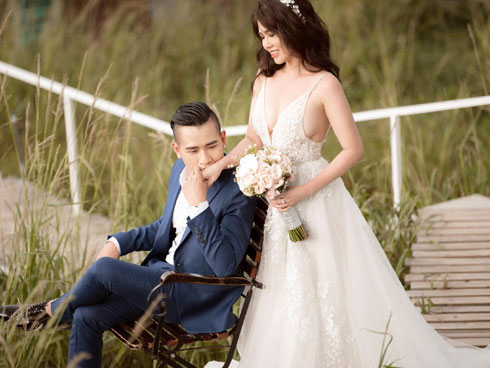 Mai chồng cũ lấy vợ, bài thơ khiến bao người miệng đọc mà khóe mắt cay cay-2