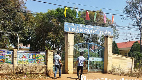 Vụ học sinh lớp 6 đọc, viết chưa thạo: Cho lên lớp để khỏi bỏ học!-2