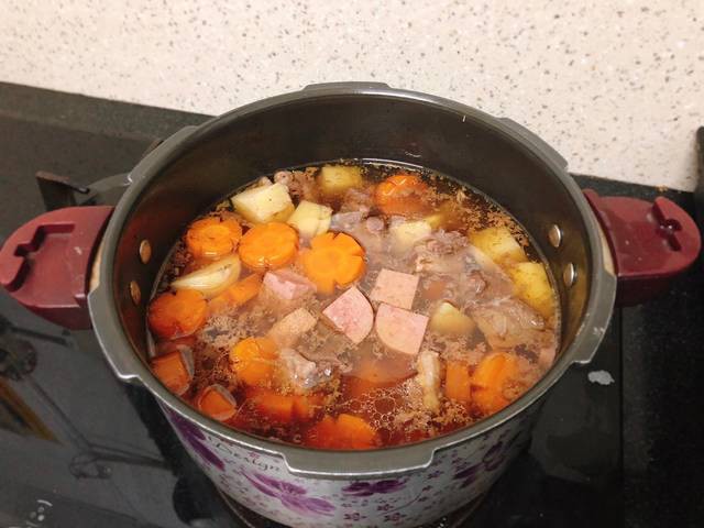 Cuối tuần làm nồi bò hầm chia phần cấp đông, trong tuần tha hồ rảnh rỗi-4