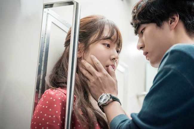 Ngày dọn ra ngoài sống riêng, mẹ chồng gào lên giữa nhà, nàng dâu chỉ nói 1 câu khiến bà phải nín bặt-1