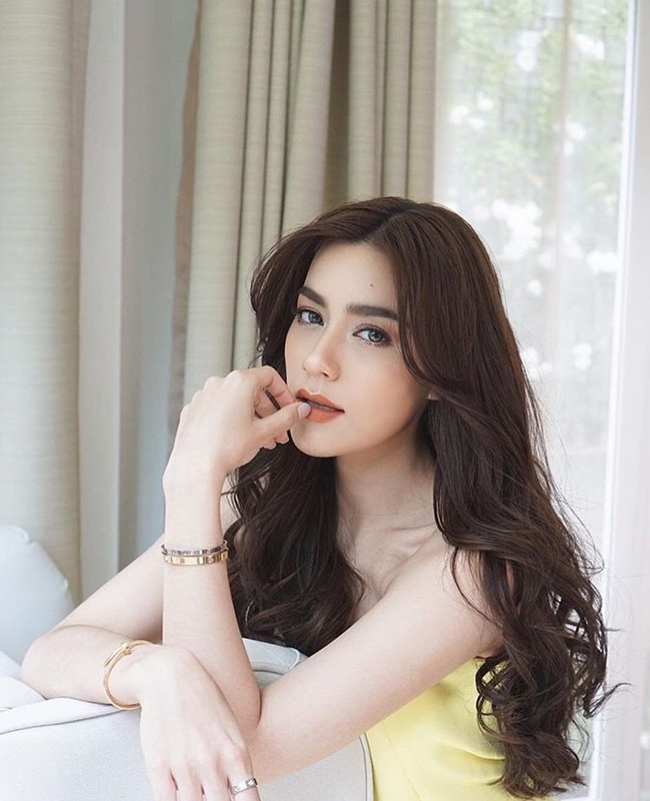 Chẳng những đàn ông mà phụ nữ cũng mê 3 bông hồng lai đẹp nhất Thái Lan-18