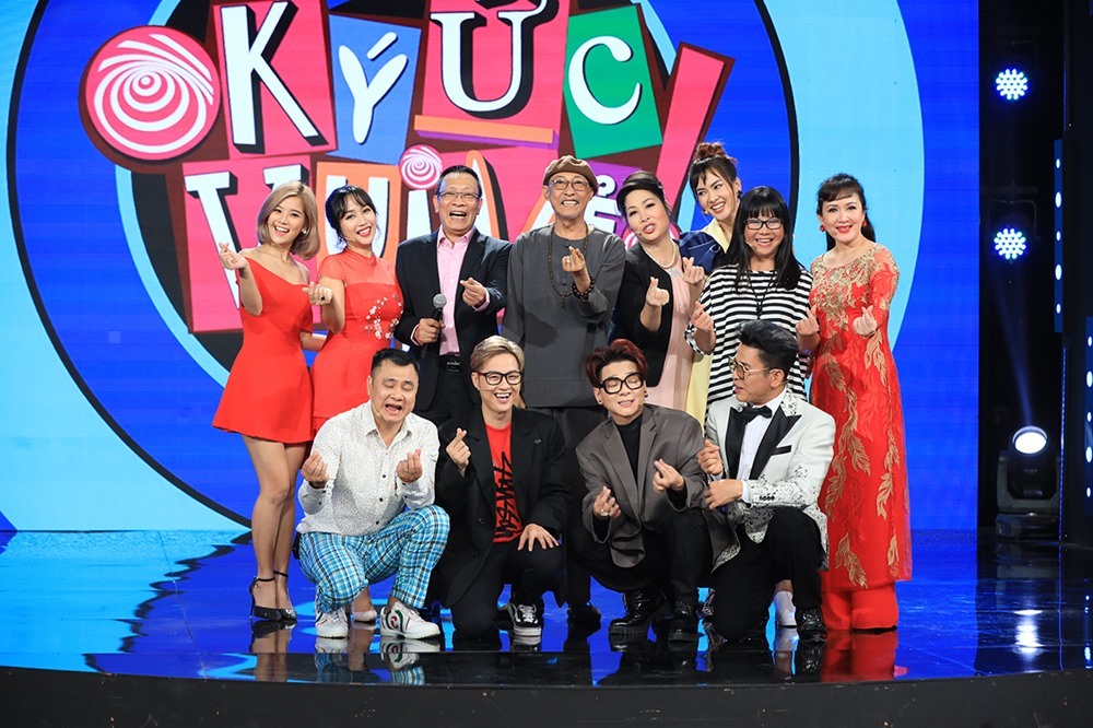 Nghệ sĩ Lê Bình: Ung thư không còn di căn, chỉ chưa đi đá bóng được-9